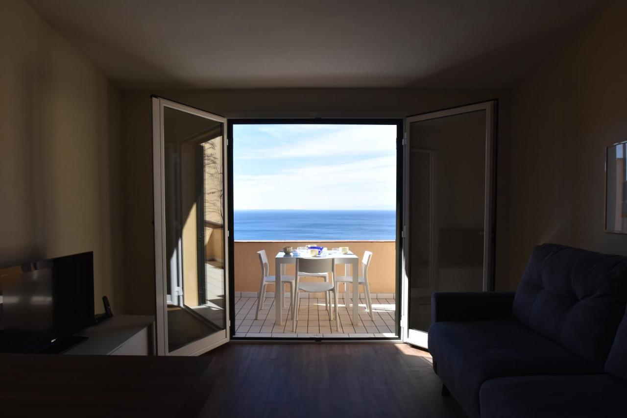 Grotta Azzurra Apartment - Cavoli - Terrazza Vista Mare, Clima E Parcheggio San Piero in Campo  Εξωτερικό φωτογραφία