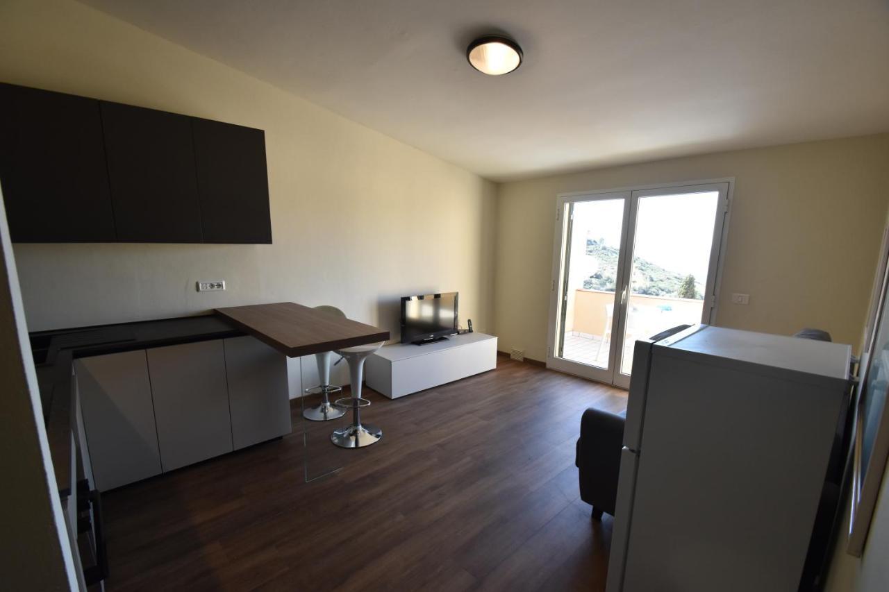 Grotta Azzurra Apartment - Cavoli - Terrazza Vista Mare, Clima E Parcheggio San Piero in Campo  Εξωτερικό φωτογραφία
