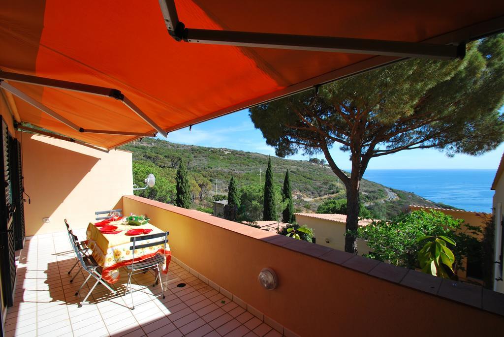 Grotta Azzurra Apartment - Cavoli - Terrazza Vista Mare, Clima E Parcheggio San Piero in Campo  Εξωτερικό φωτογραφία